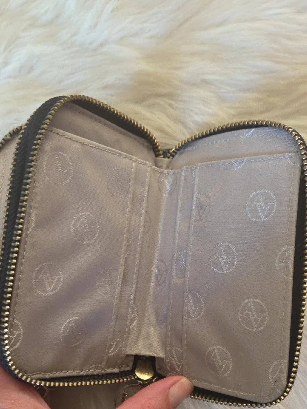 Adrienne Vittadini Small Black Pebbled Leather Zip Card Wallet